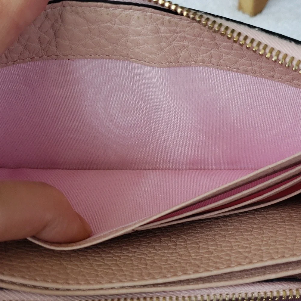 Valentino Garavani Rock stud zippy wallet 🔥 💕 - Picture 8 of 16